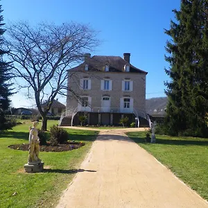Maison d'hôtes Les Calèches De, Saint-Sozy